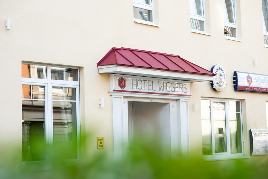Hotel & Restaurant Wiggers Bad Oldesloe Exterior photo